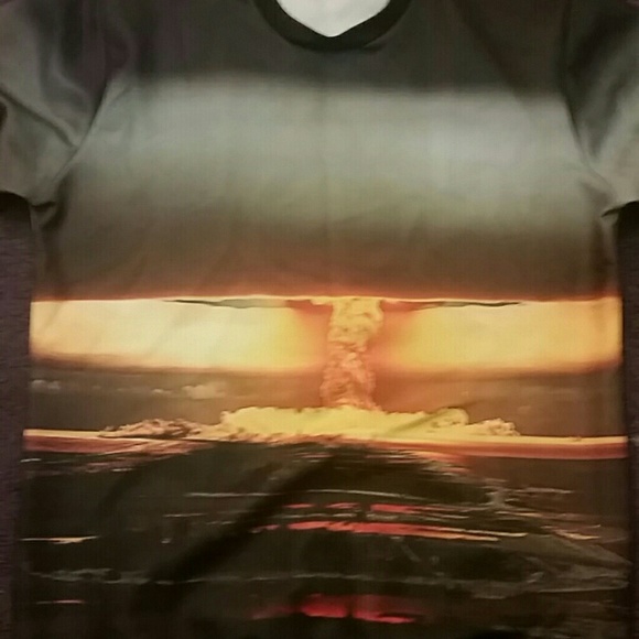 Female crew neck. (Price negotiable) - Picture 1 of 1