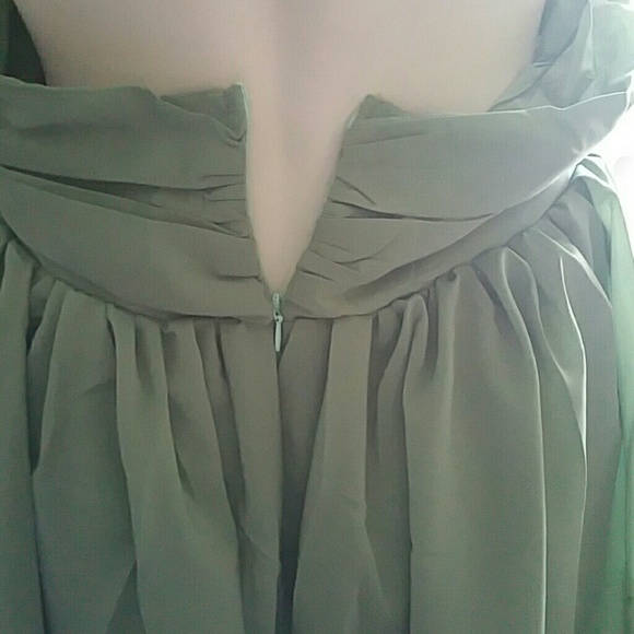 New Arrival Stunning Deep V-neck Halter Dress - Picture 4 of 4