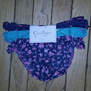 NWT Jessica Simpson bikini style undies!