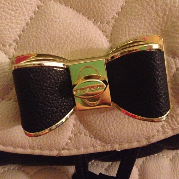 SOLD! - Picture 4 of 4