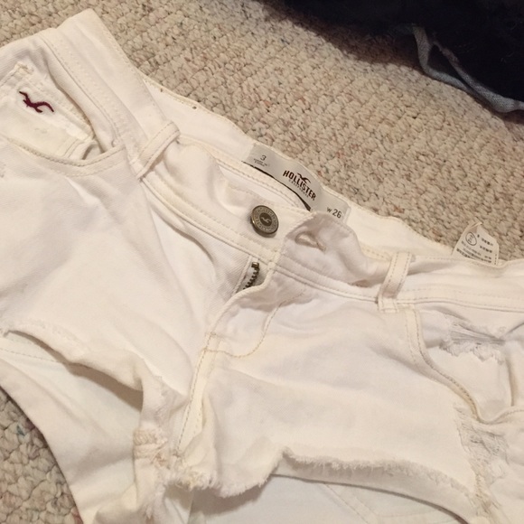 White hollister shorts
