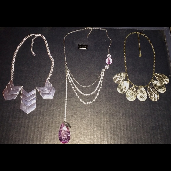 Statement piece bundle!