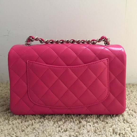 💰 SOLD 💰💯AUTHENTIC CHANEL MINI LAMB SLIVER - Picture 2 of 4