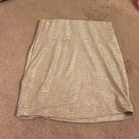 Adorable pencil skirt.