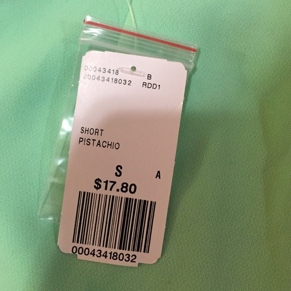 Shorts - Picture 4 of 4