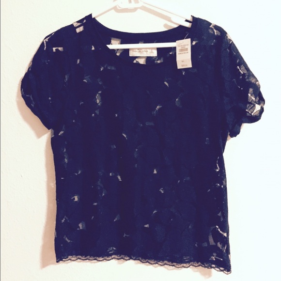 A&F Lace Top - Picture 2 of 3