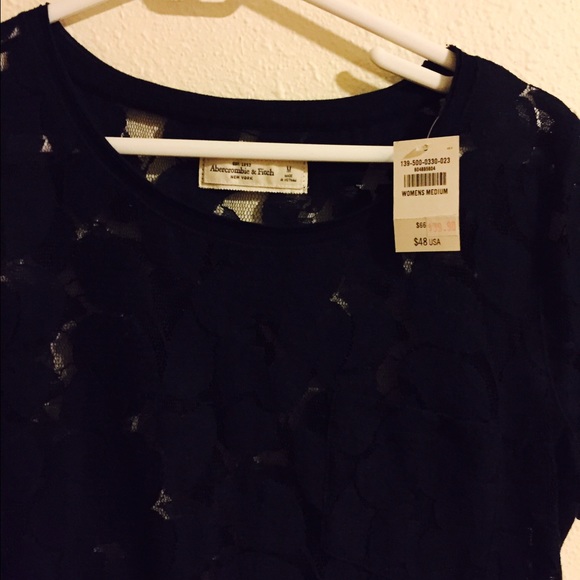 A&F Lace Top - Picture 3 of 3