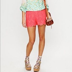 NWOT Free People Coral/Pink Scalloped Lace Shorts
