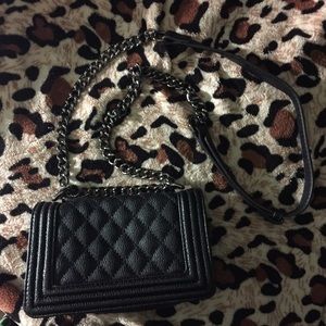 Forever 21 quilted chain small bag