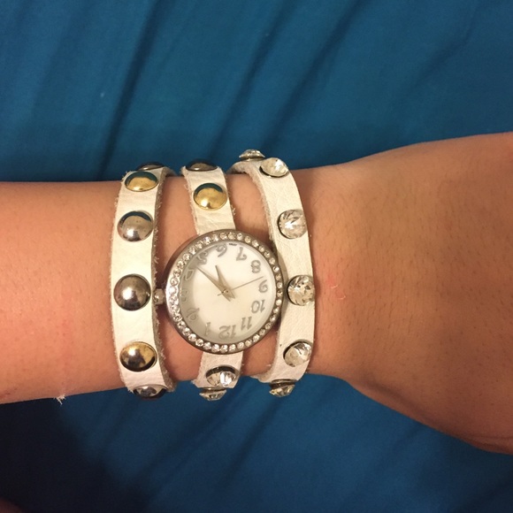 Fun wrap around watch!