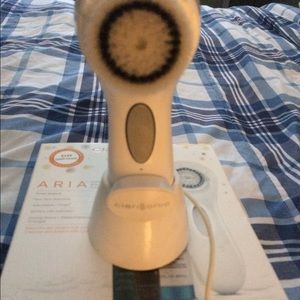 💖Aria Clarisonic brush system