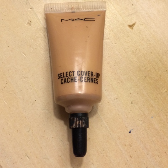 Mac Liquid Concealer and BareMinerals bundle