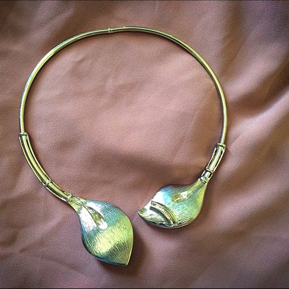 Gold Leaf Torques  Necklace! - Picture 3 of 3