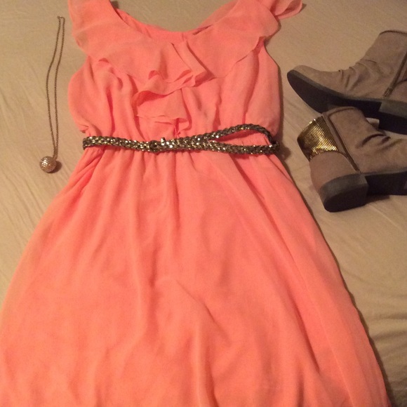 🚫Sold🚫 H&M Coral Dress - perfect for summer! - Picture 2 of 4