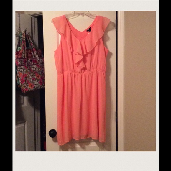 🚫Sold🚫 H&M Coral Dress - perfect for summer! - Picture 4 of 4