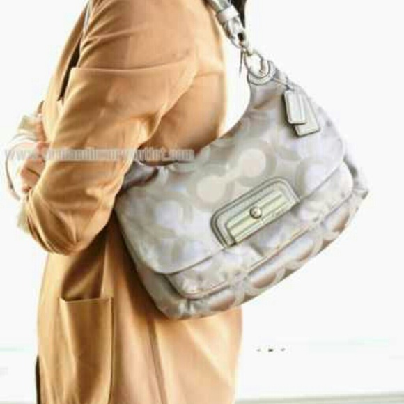 Authentic Coach Purse - Picture 2 of 4