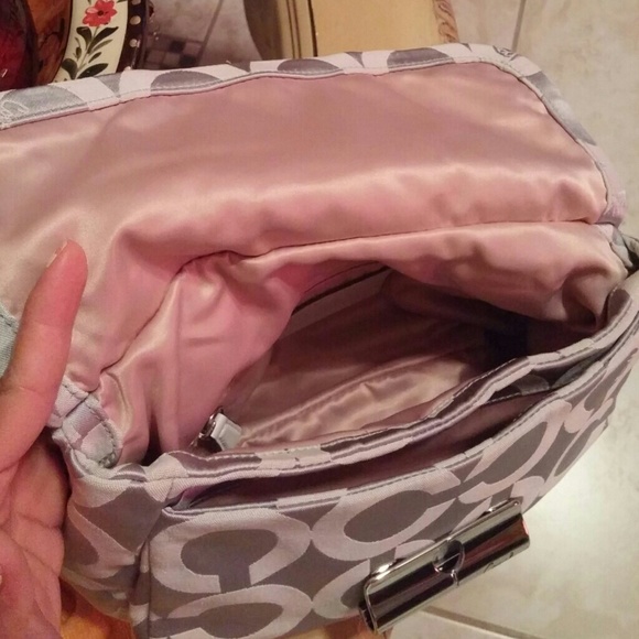 Authentic Coach Purse - Picture 3 of 4