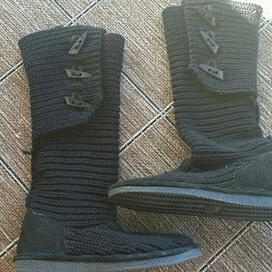 Black bear claw boots