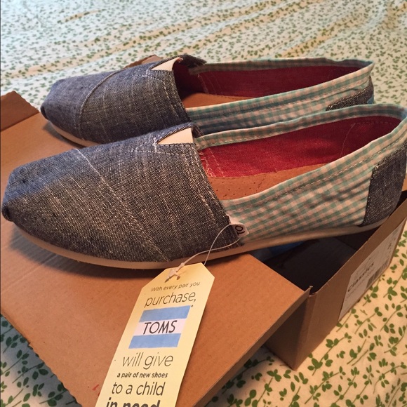 Toms NWT