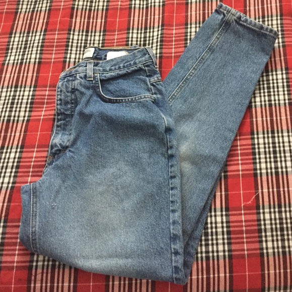 Vintage Denim - 90s high waisted denim mom jeans