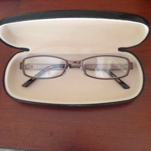 Like new gucci glasses