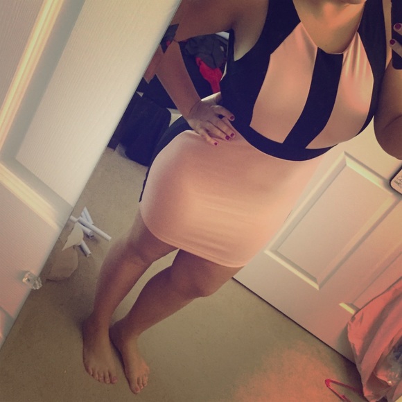 Pink and black dress - Picture 1 of 2