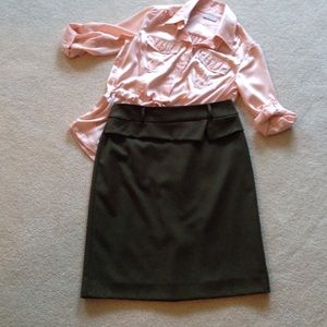 Antonio Melani Olive green skirt. Size 4.