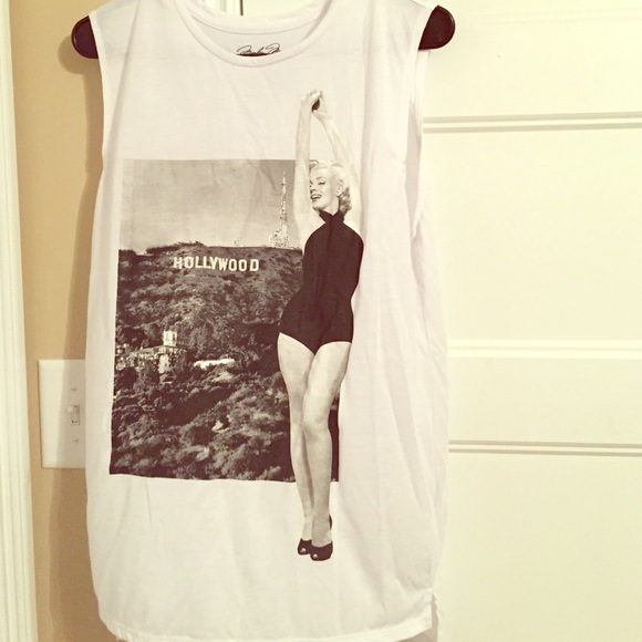 High-Low Marilyn Monroe Graphic Tank!