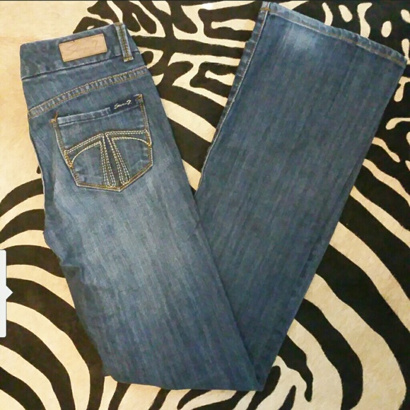 7 For All Mankind Boot Cut Jeans *RARE* Size 25, 0