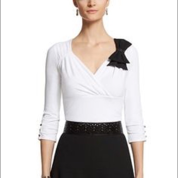 Black house white market shirt