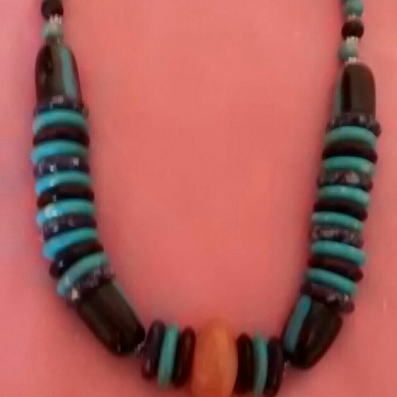 Necklace - Picture 2 of 3