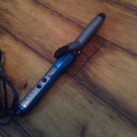 Infiniti Conair Curling Iron