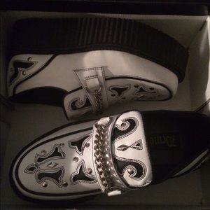 Demonia Chain  Hidden Coffin Creepers Size 6