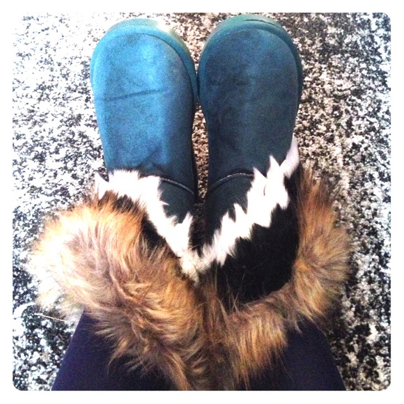Gud Boots - Furry boots