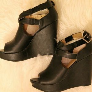 Black wedges with straps
