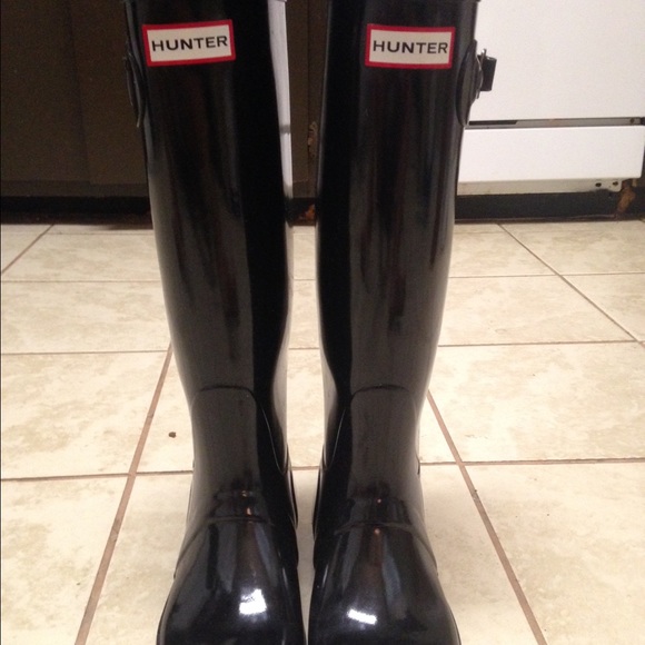 Hunter rain boots size 7 glossy black