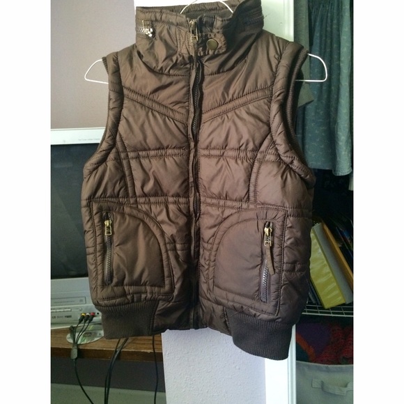 Brown Puffy Vest