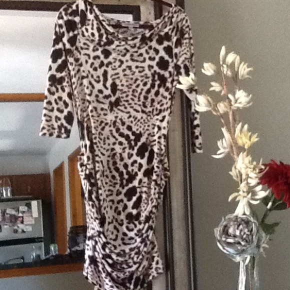 Jennifer Lopes leopard dress