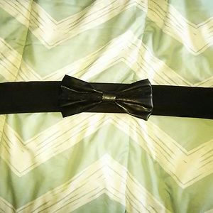 Torrid bow waist belt nwot