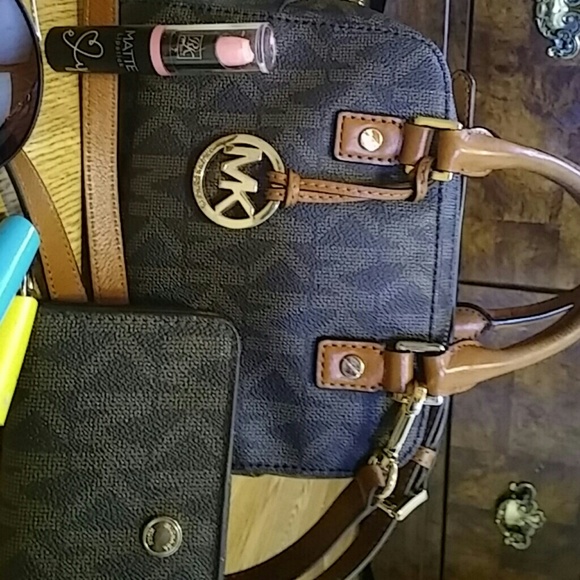 👜Handbag - Picture 2 of 4