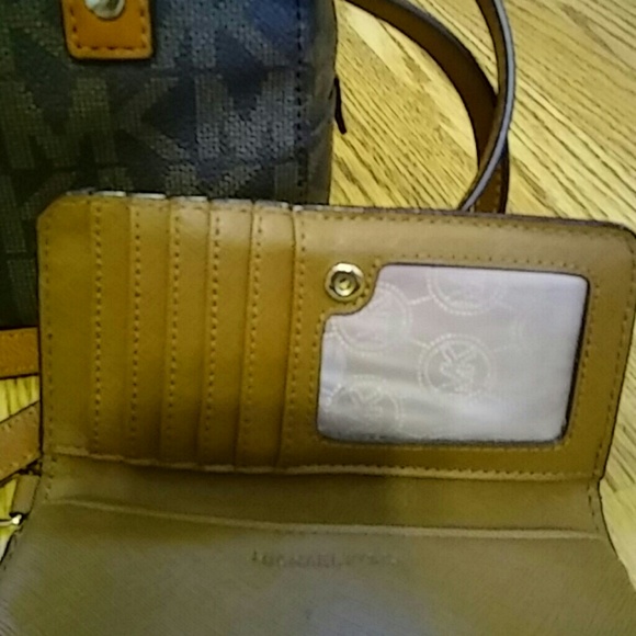 👜Handbag - Picture 3 of 4