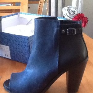 Navy blue and back ankle peep toe  boots!!