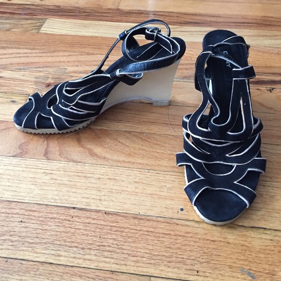 Dkny suede ankle straps sz7 - Picture 2 of 4