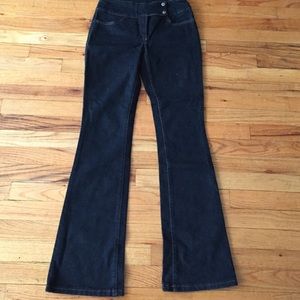 D&G dark wash jeans s28