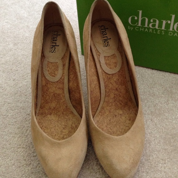 Pumps by Charles David 7.5 - Picture 4 of 4