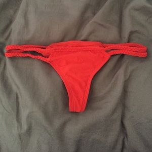 Frankie's bikini thong style