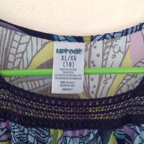 Ladies Top - Picture 2 of 2