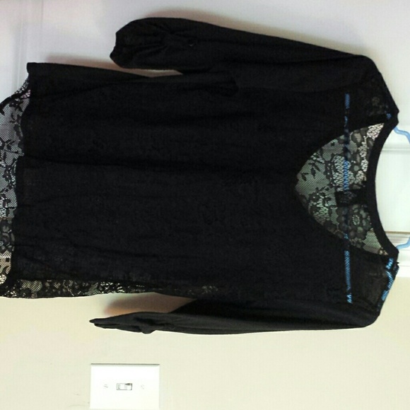 Top - Picture 2 of 2