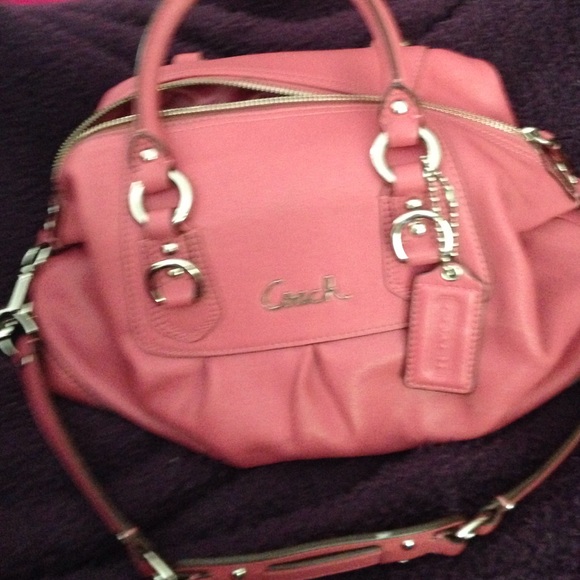 Coach Handbags - Coach purse beautiful