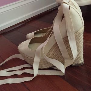 CHRISTIAN LOUBOUTIN WEDGES 20 MINUTe SUPER SALE